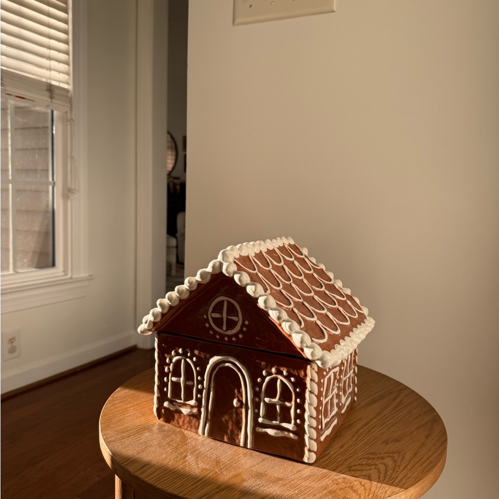 Gingerbread House Holiday Decoration cookie jar